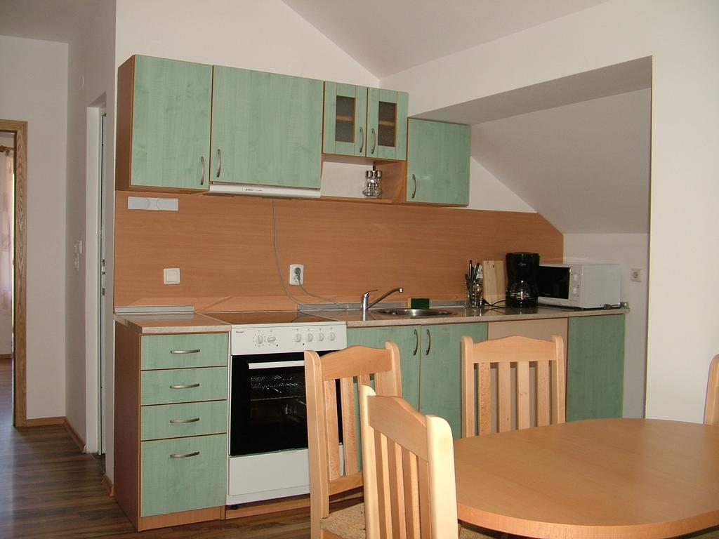 Kisiovi Apartment Девин Экстерьер фото