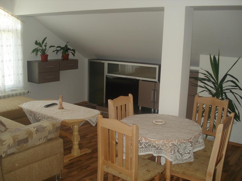 Kisiovi Apartment Девин Экстерьер фото